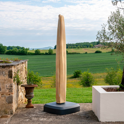 Protective cover for center pole parasol